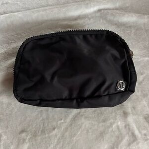 Lululemon Everywhere Belt Bag LU9AX2S Black